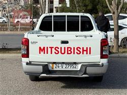 میتسوبیشی L200